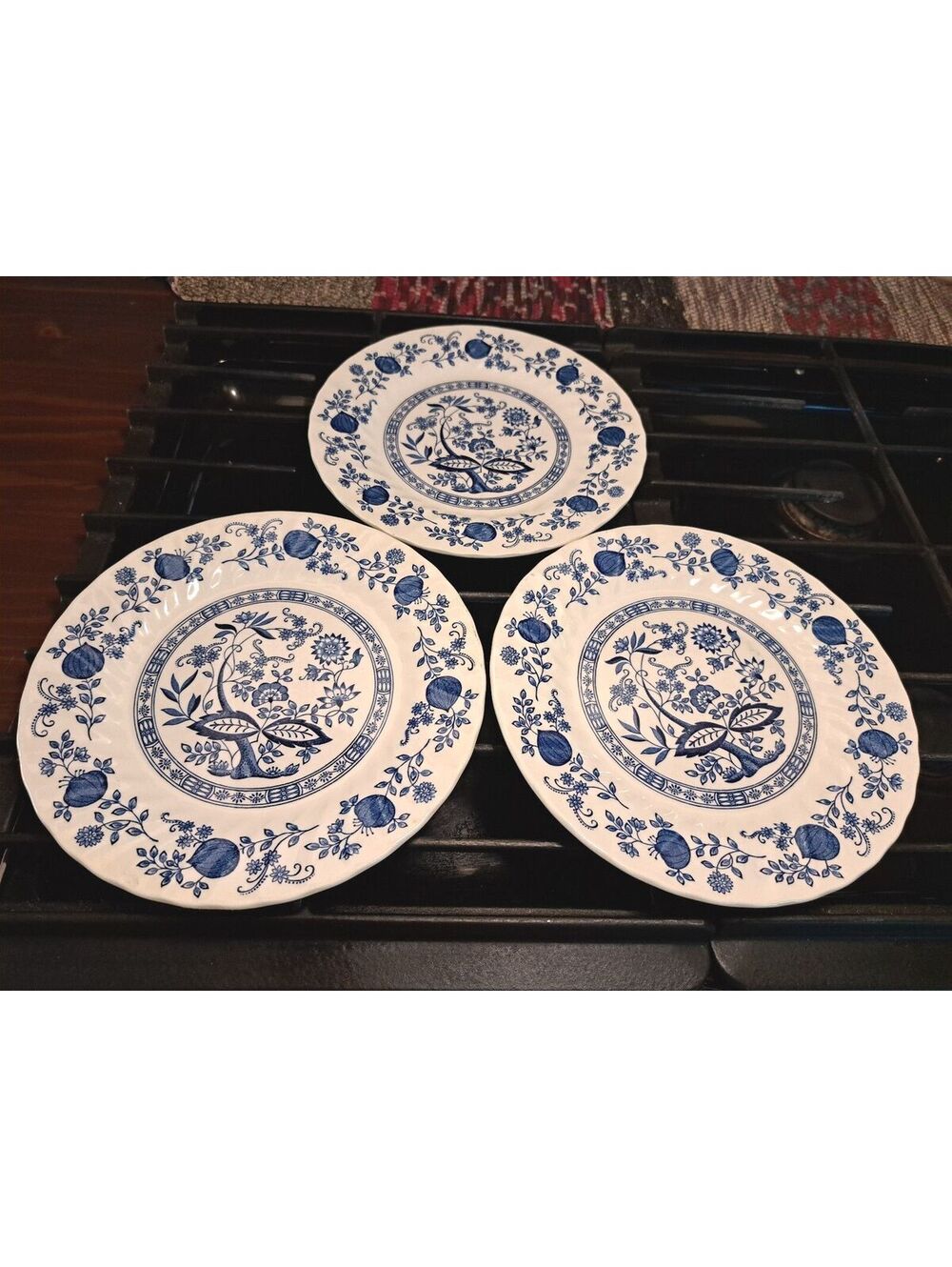 Vintage Set of 3 Churchill Blue Onion Georgian Collection Dinner Plates 10"